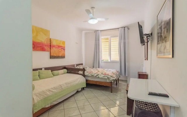 Cavalinho Branco Flat Para 4 Pessoas c Piscina