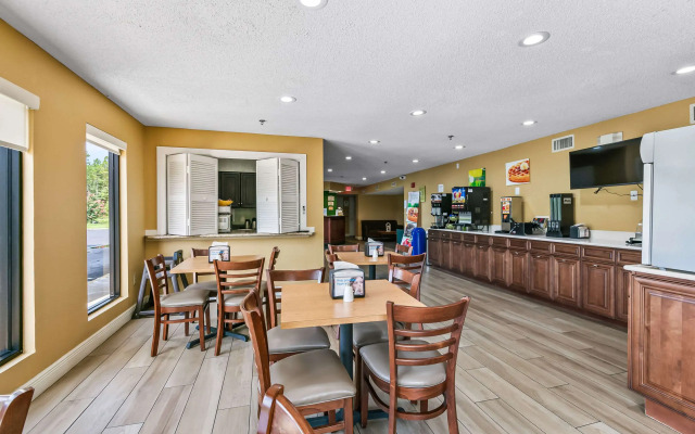 Quality Inn Quincy - Tallahassee West