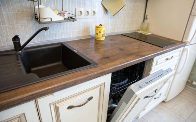 Апартаменты на проспекте Лабораторный 18