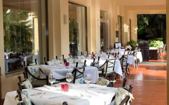 Family Luxury Suites by Velas Vallarta - All Inclusive