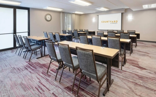 Courtyard By Marriott Augusta