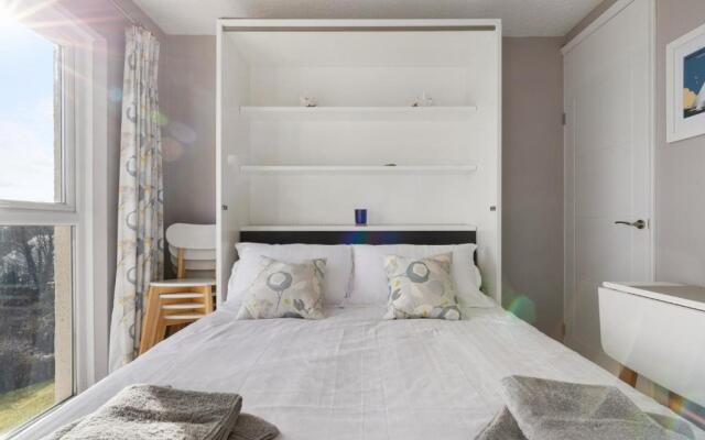 Freshwater Bay - Sea View Apartment