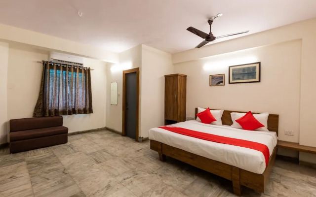 OYO 28360 Hotel Rajdeep
