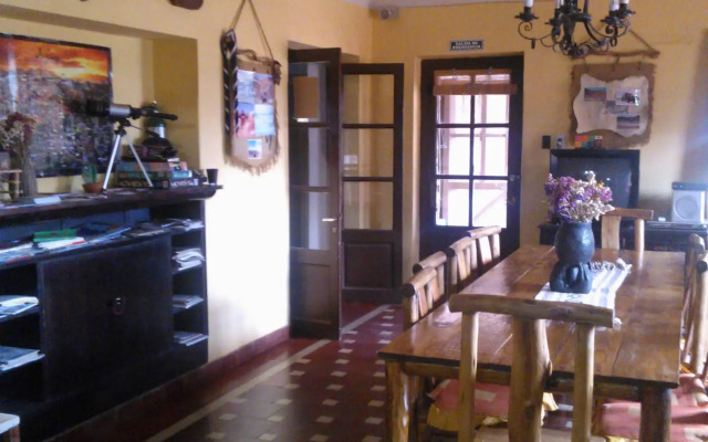 Alta Montaña Hostel