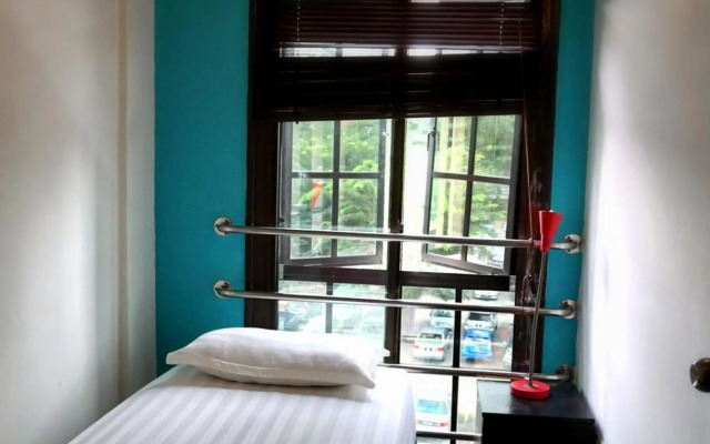 The Travel Hub Guesthouse