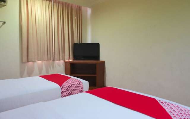 OYO 44051 Sunlight Inn