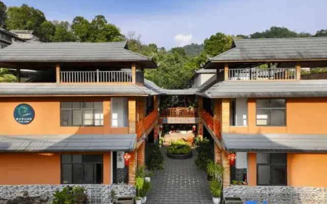 Sea of Clouds at Sun | Leisure and Holiday Courtyard