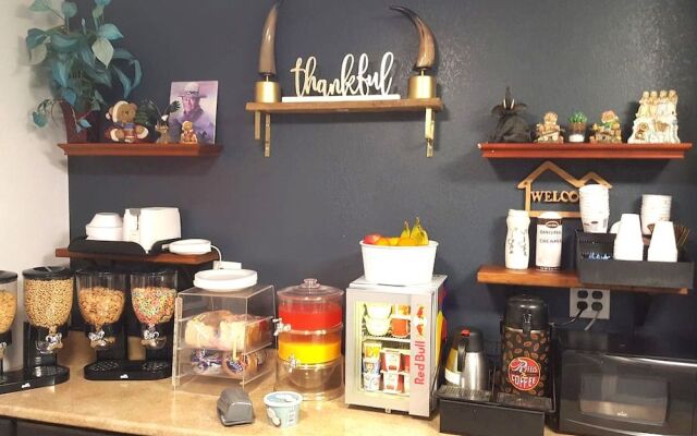 Coratel Inn & Suites by Jasper Hutchinson