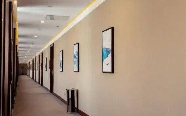 Longkou Jinyangguang Grand Hotel