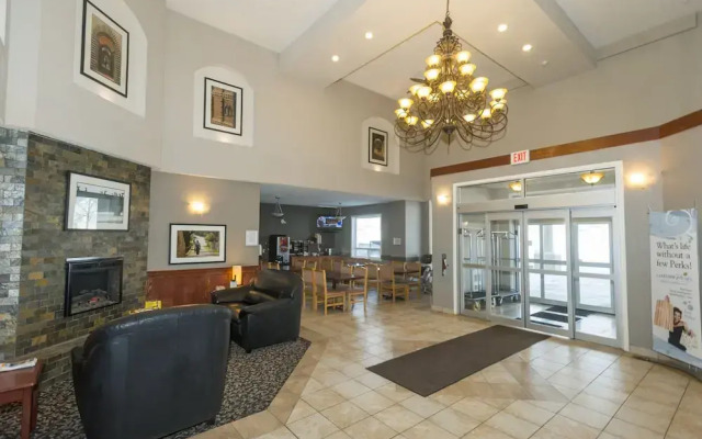 Lakeview Inns & Suites - Fort Nelson