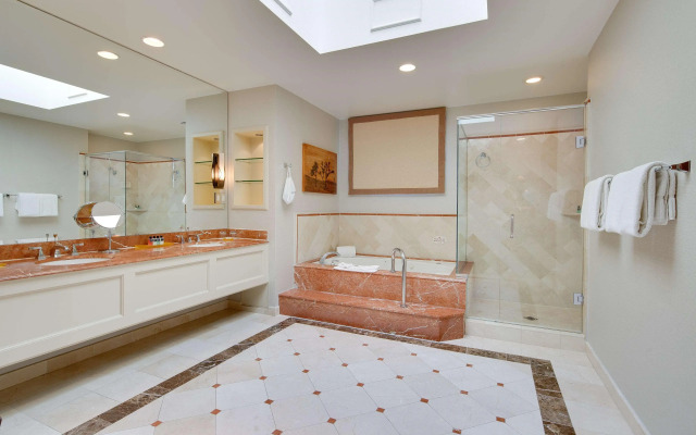 Tommy Bahama Miramonte Resort & Spa