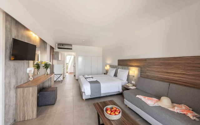 Kapetanios Aqua Resort