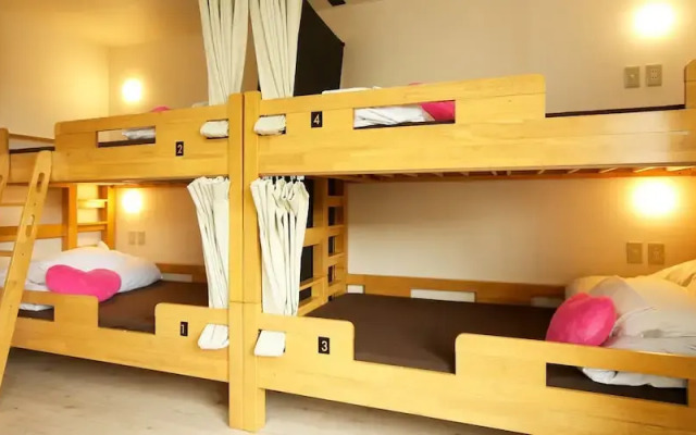 Air Hostel LCC