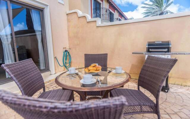 2BR 3BA GYM Pools 24 7 Security Restaurant
