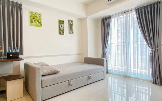 Restful And Chic 2Br At Meikarta Apartment