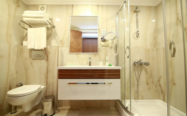 Tuzla Garden Hotel & Spa