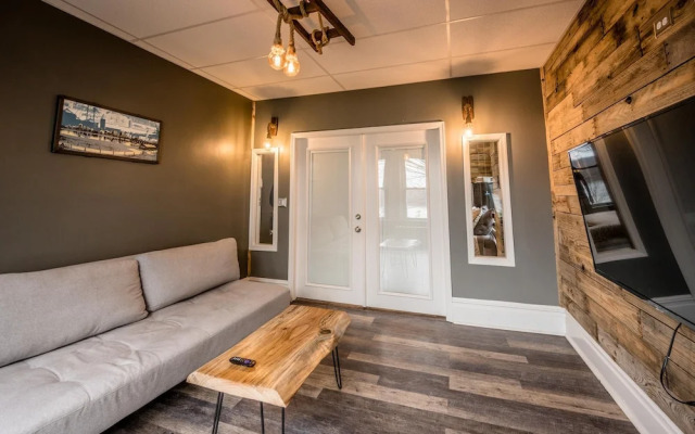 Rustic Riverfront Retreat