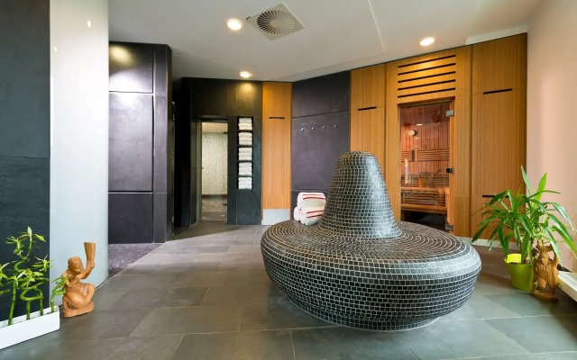 adrema hotel