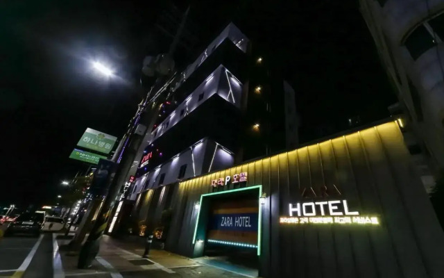 Zara Hotel
