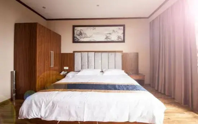 Maitreya Xincheng Hotel (Huquan Ecological Park Branch)
