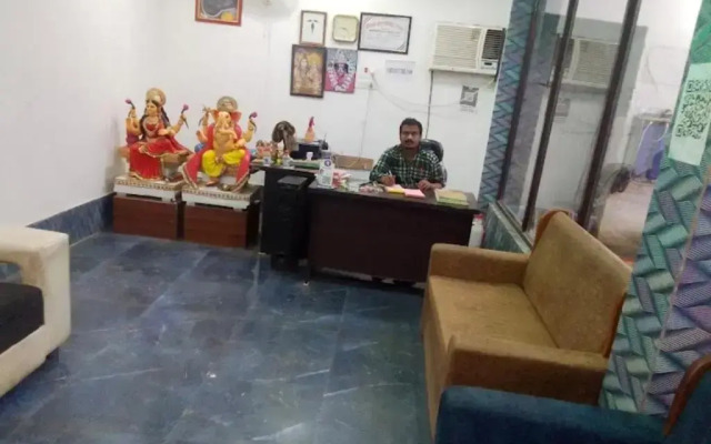 Oyo 91794 Hotel Parinay