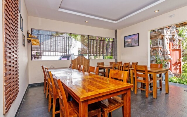 ZEN Rooms Sunshine Dewi Sartika