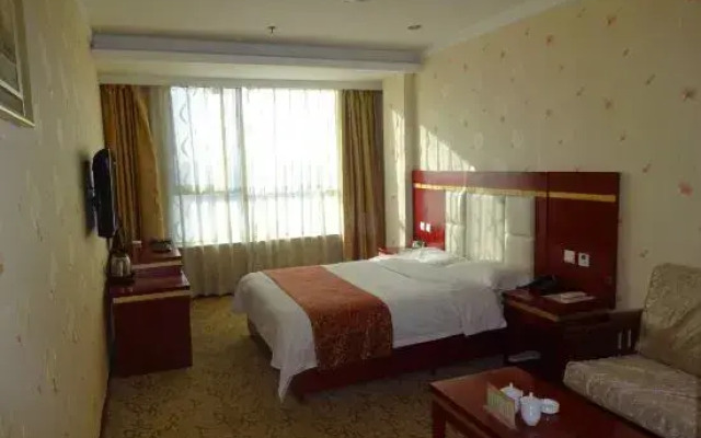 Hejin XinGeng  JinDing Hotel