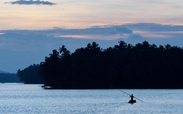 SaffronStays Suvarna Sangam