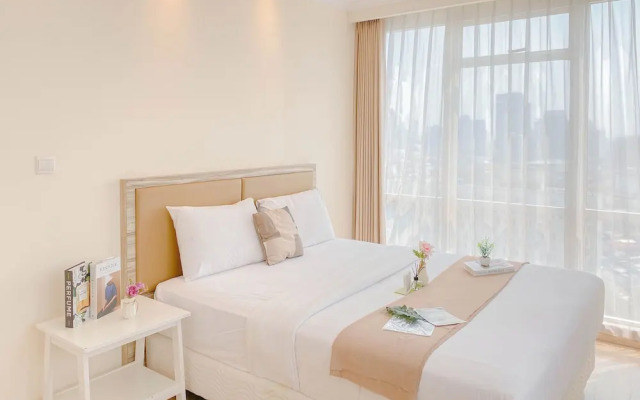 Stunning and Comfy 2BR Apartment at Menteng Park