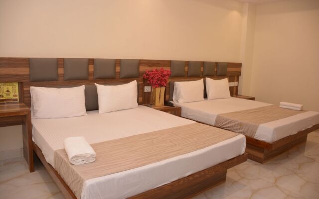 Hotel Golden Oasis Delhi