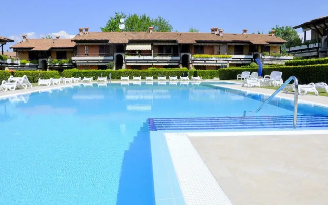 Snug Holiday Home in Lazise With Heating, Near Lake Garda
