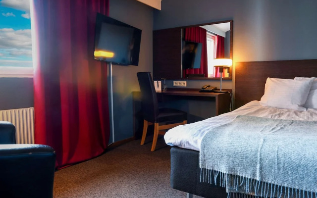 First Hotel Statt
