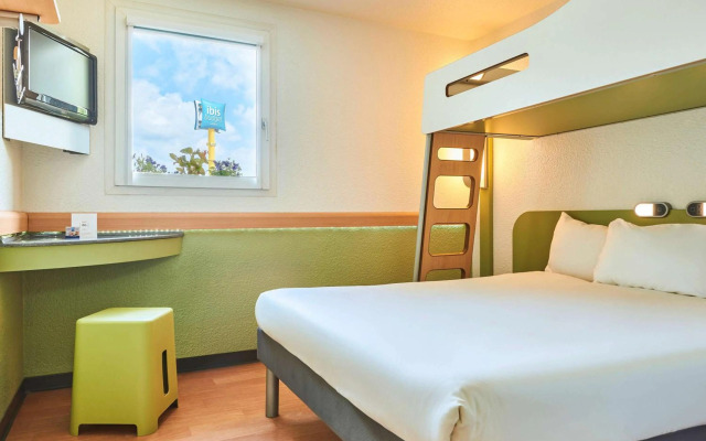 ibis budget Versailles Coignières