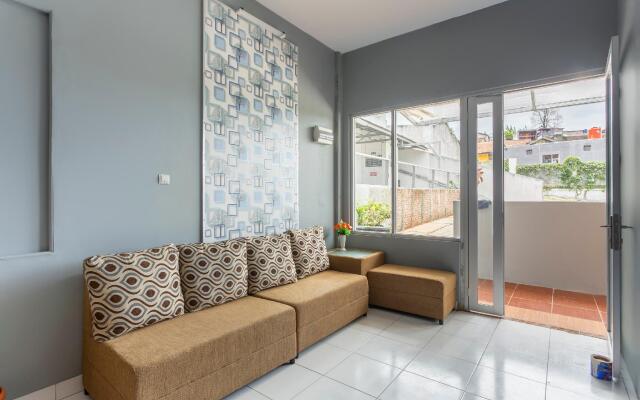 OYO 3130 D'Valley View