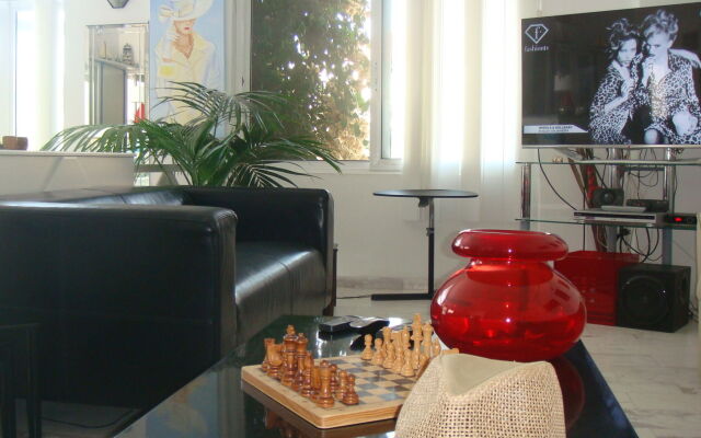 Victor-Eleni Hotel