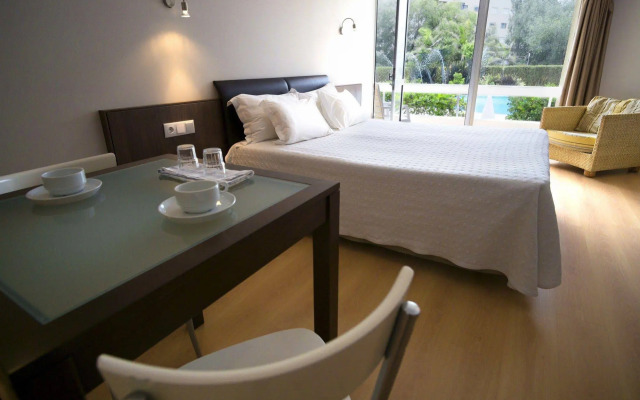 Malibu Foz Hotel - La Maison Younan