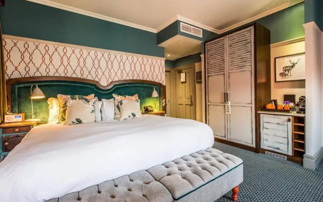 Orange Tree Hotel