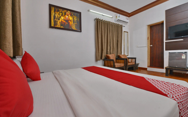 OYO 10142 Retreat Morjim Resort