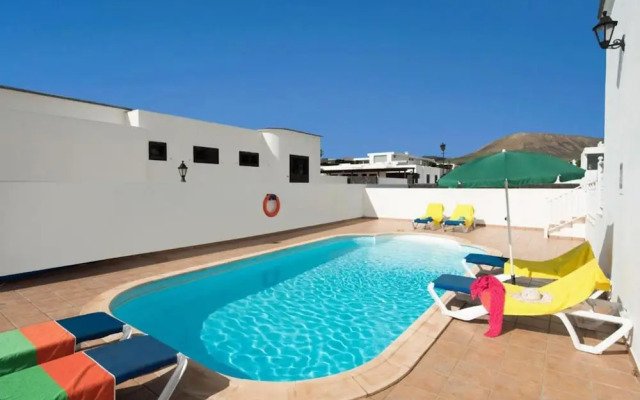 Villa Diama With 3 Bedrooms and 2 Bathrooms