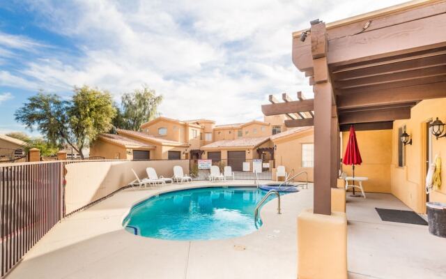 12th 205 - 2 Br Condo