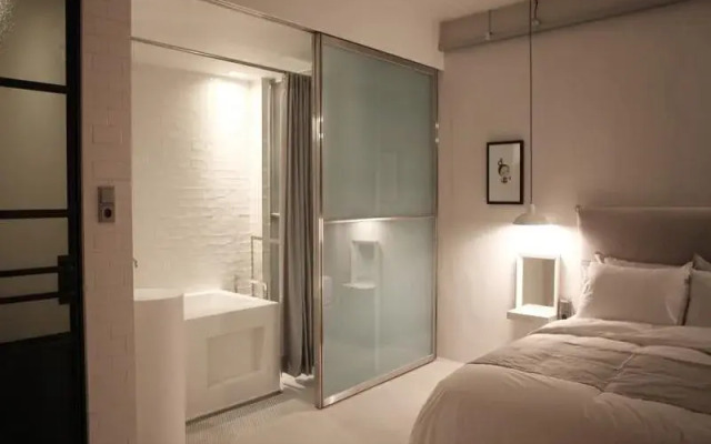 August Boutique Hotel