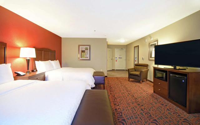 Hampton Inn & Suites Milwaukee/Franklin