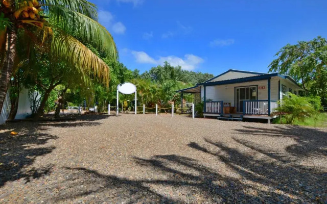 Placencia Villas