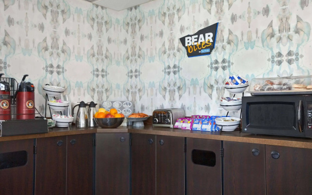 Travelodge by Wyndham Hubbard OH