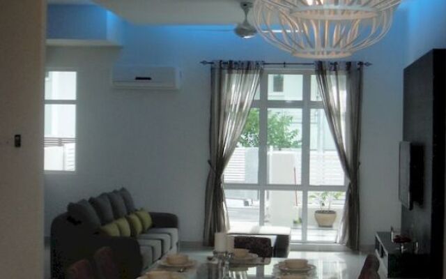 Shamrock Beach Villas Penang Seaview