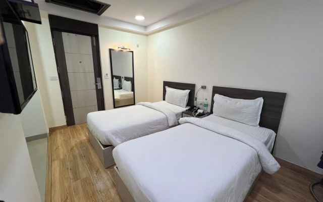Hyphen Business Hotel