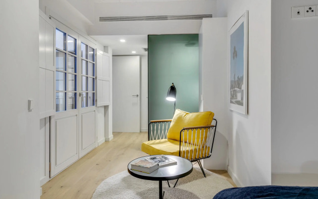 Pier 1 in Barcelona with 1 bedrooms and 1 bathrooms