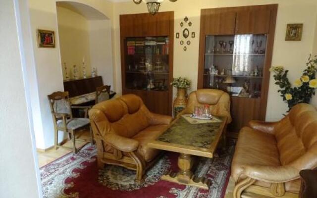 Apartment on Sulkhan-Saba Roma