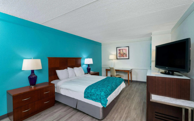 Econo Lodge College Park