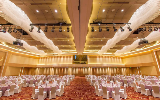 Pullman Linyi Lushang